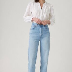 Women’s Levi’s Ribcage jeans size 25